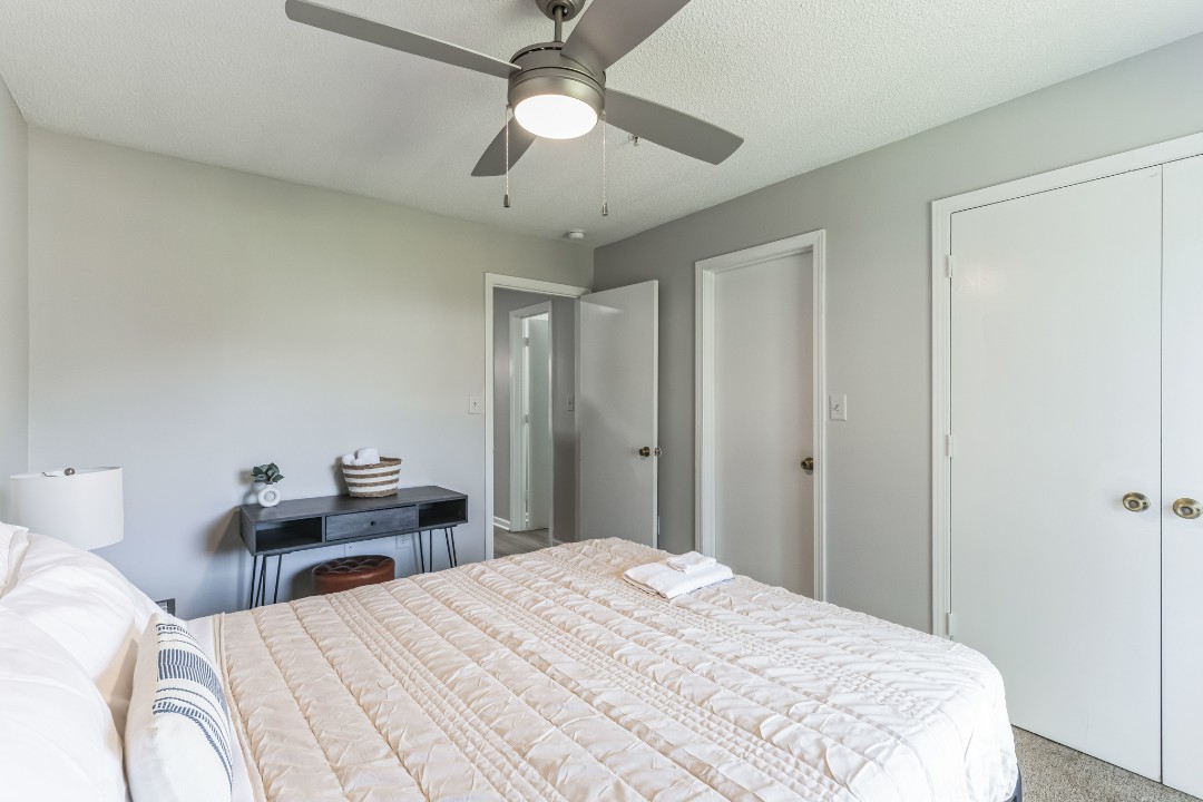 Carlson Bay, 3516-202, · Unit 1/1