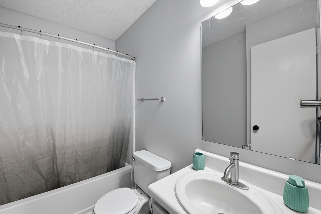 Meadowbrook 254-202 1bd/1bd