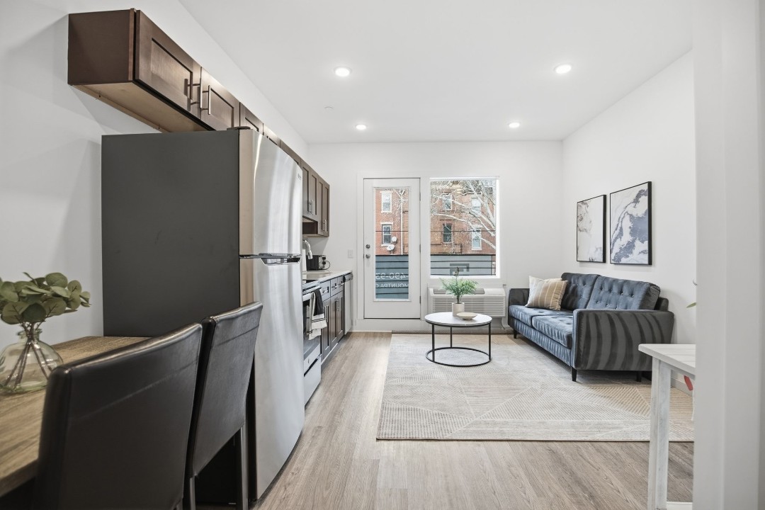 Fairmount Square 1528- 2A · Unit 1/1