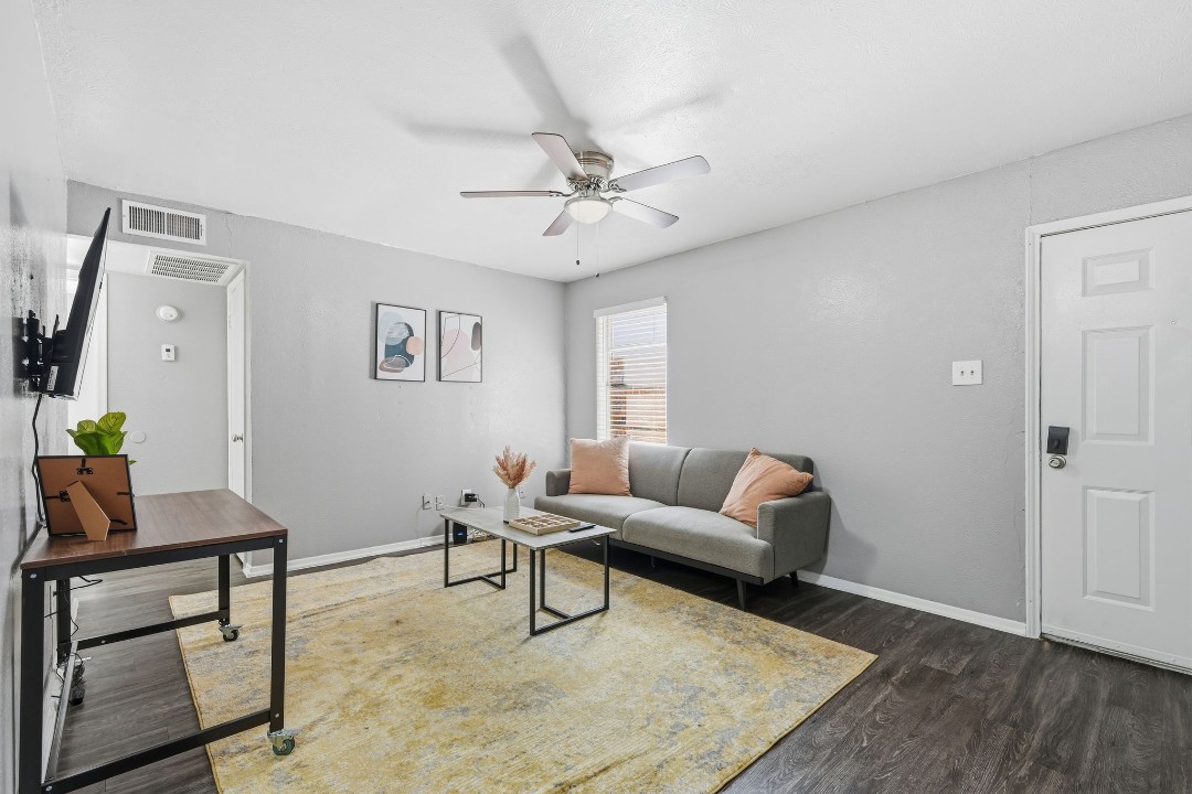 Eureka village · Unit 224 1/1