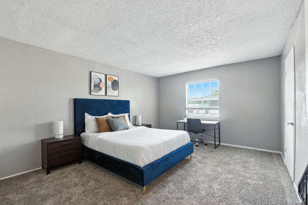 1 Bedroom · Signature layout