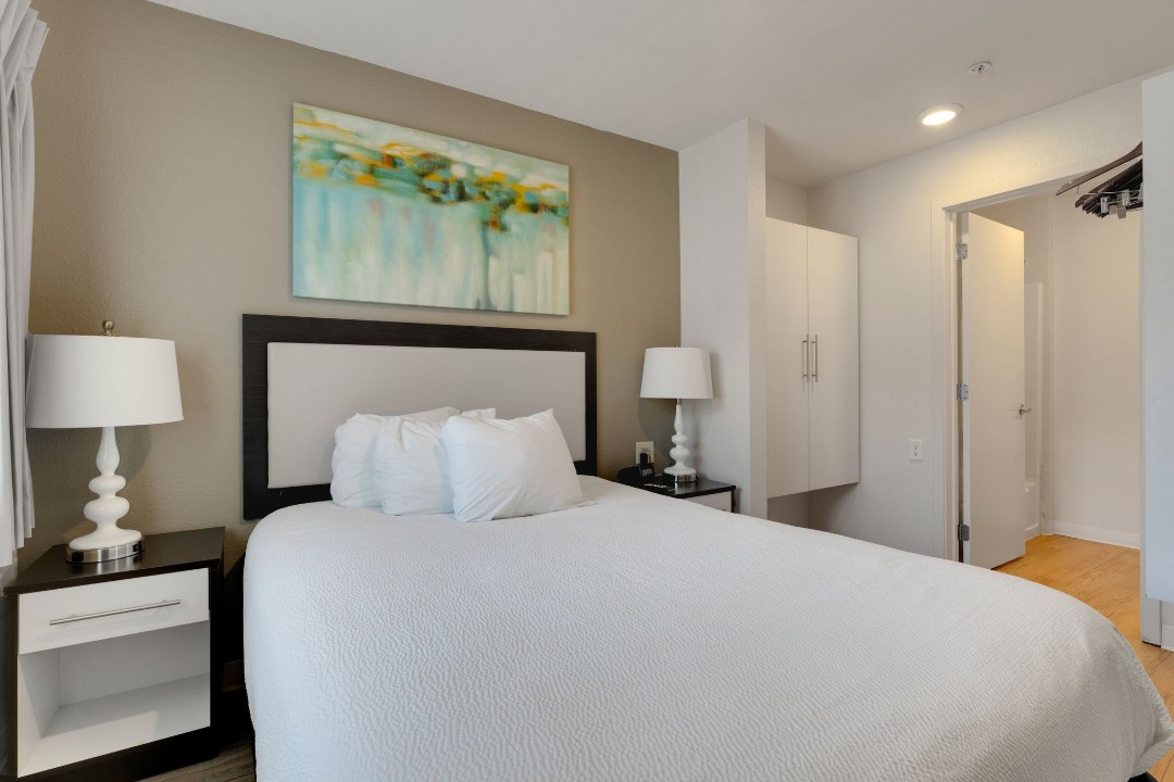 Simplicity At the Rim · Unit 1407 1/1