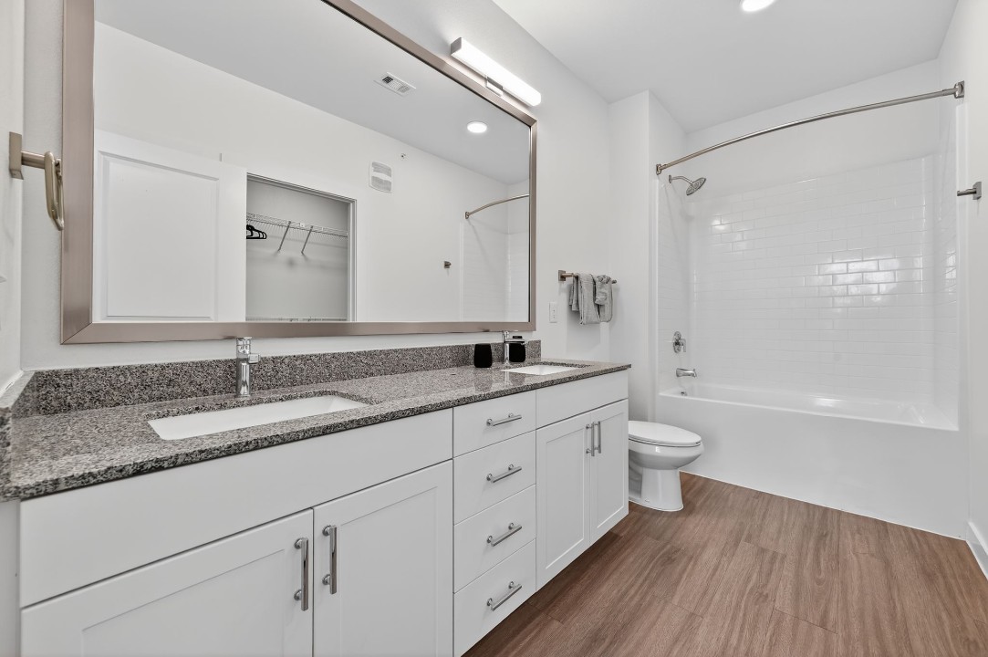 Spectra Parks · Unit 1208 2/2