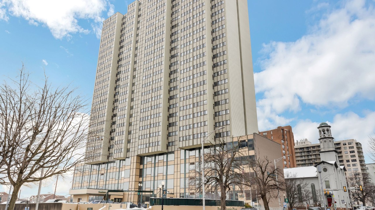 Pa Place 1203, 1br