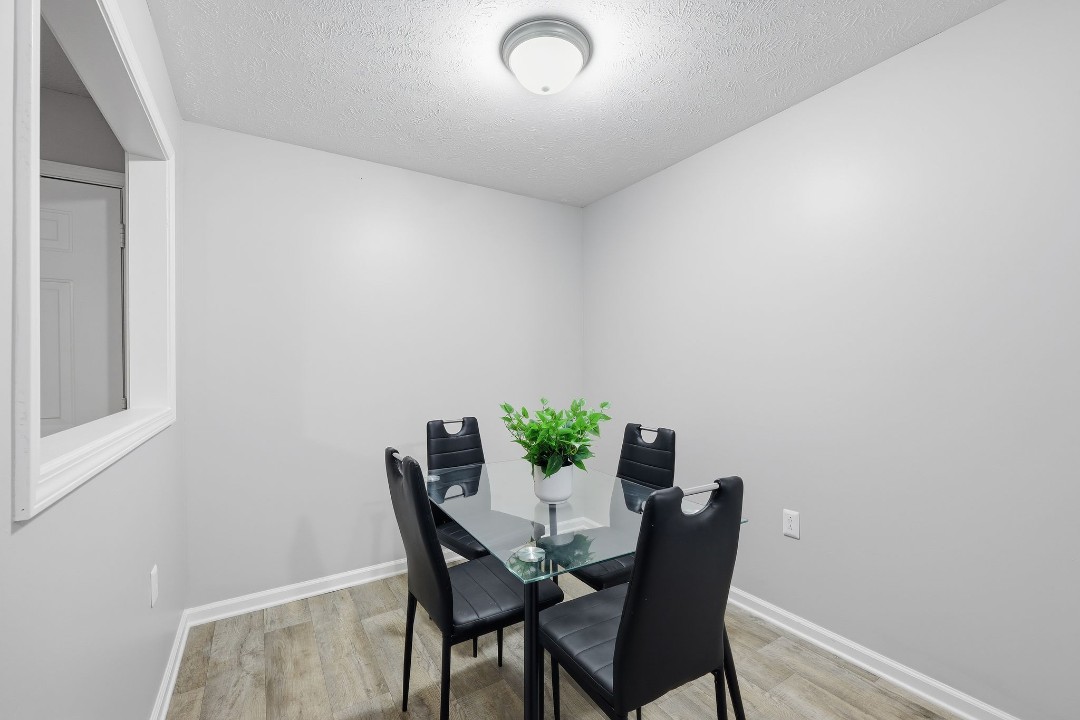 Highland Park apartments · Unit 904 2/2