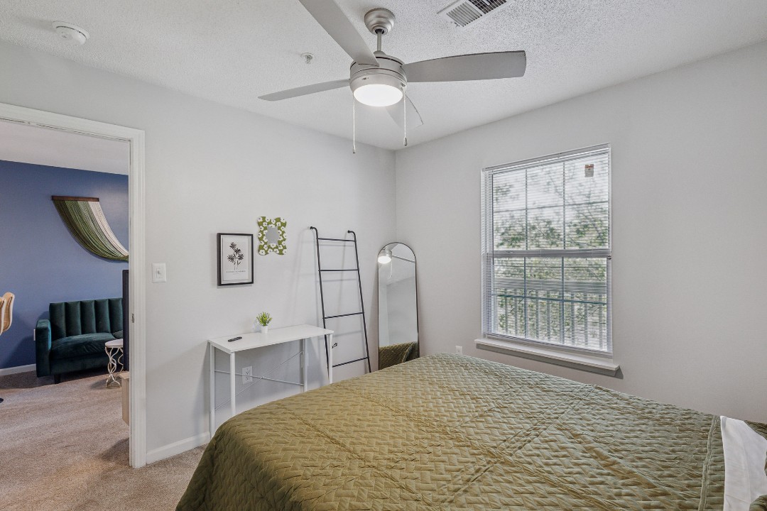 Carlson Bay, 969-304, · Unit 1/1