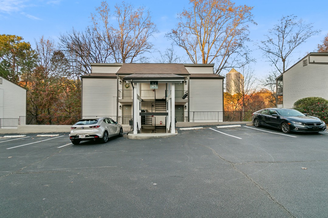 Vinings · Unit 3406 1/1