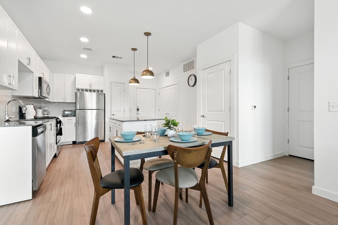 Spectra Parks · Unit 4301 2/2