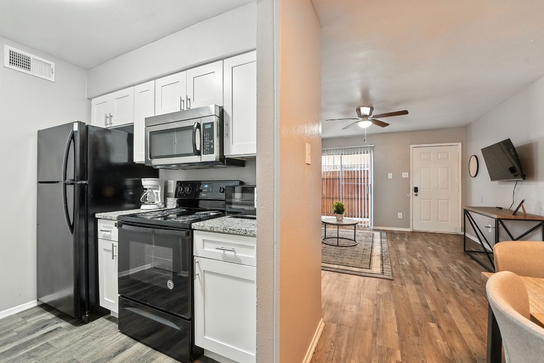 Eureka village · Unit 225 2/1