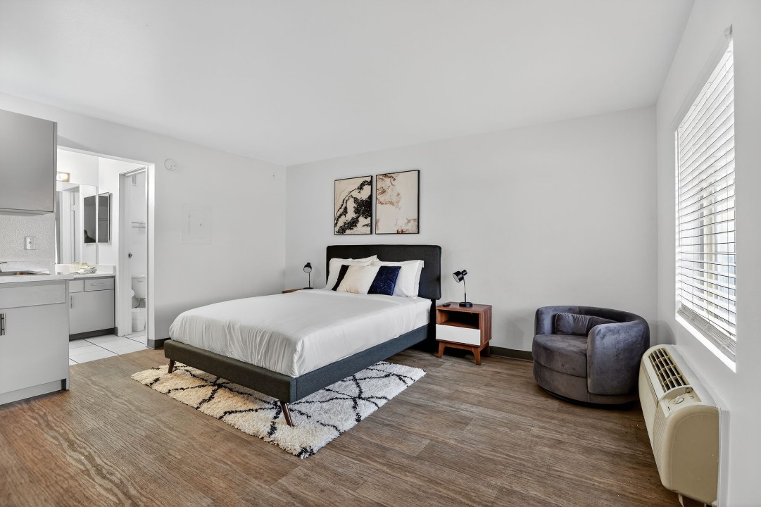 Spectra Paradise Studios · Unit 504