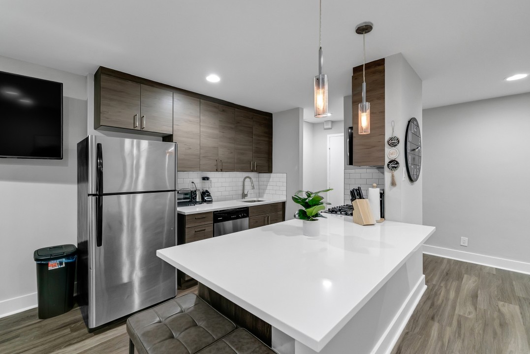 Avenue · Unit A821 2Br