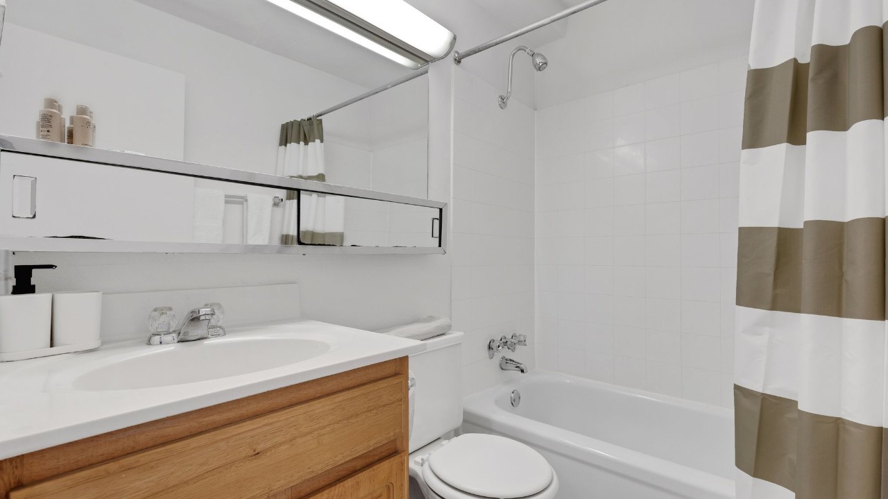 Pa Place 1009, 2br