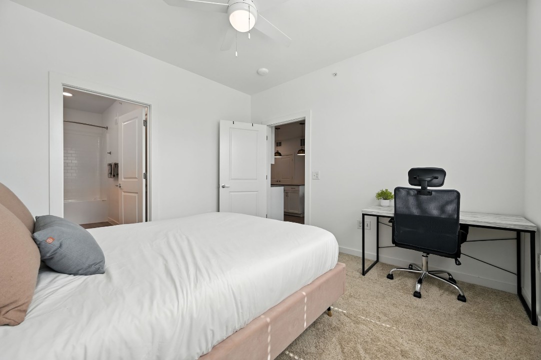 Spectra Parks · Unit 4301 2/2