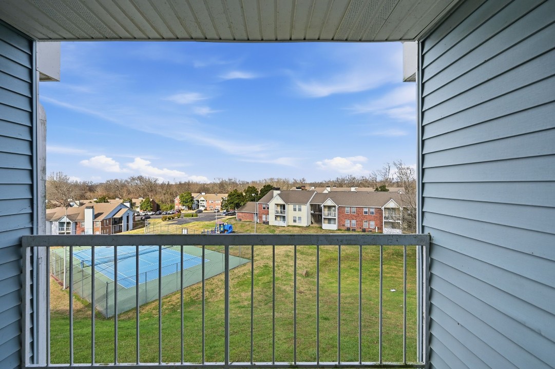 The Trails · Unit 323 2/1