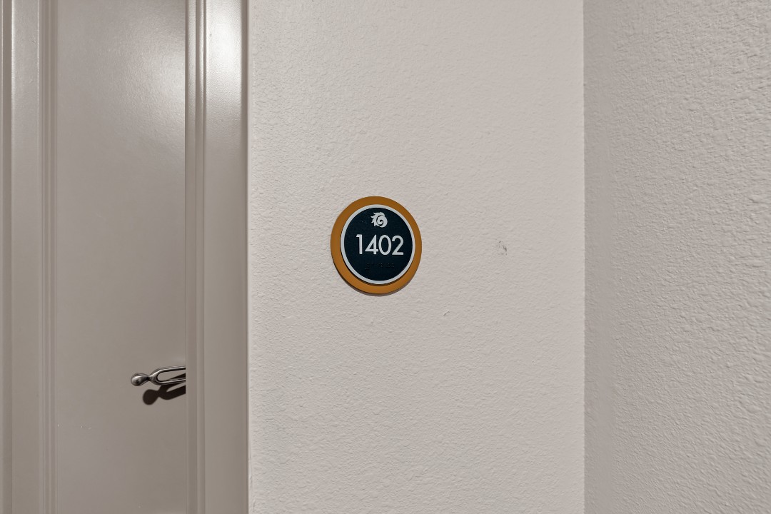 Simplicity At the Rim · Unit 1402 3/2