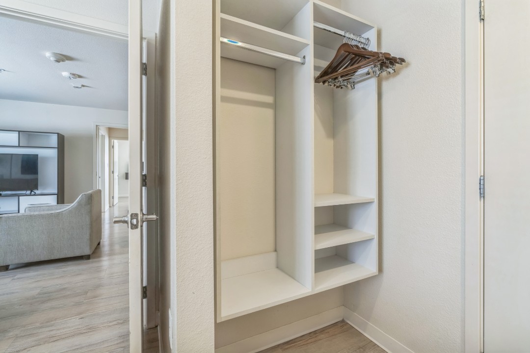 Simplicity At the Rim · Unit 1202  3/2
