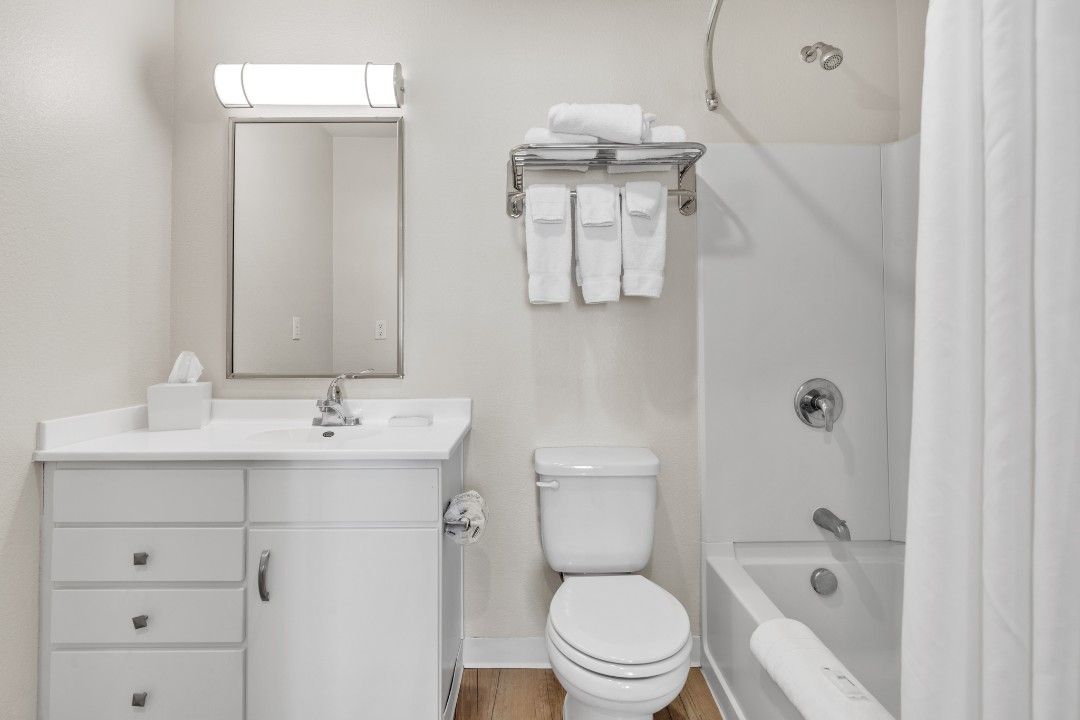 Simplicity At the Rim · Unit 1221  2/2