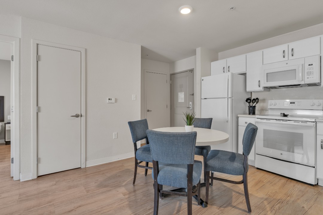 Simplicity At the Rim · Unit 1321 2/2