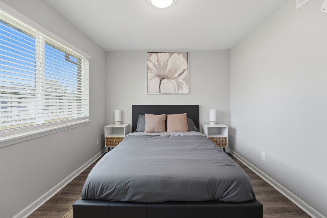 Crossings at · Unit 501 M62 2bd/2bth