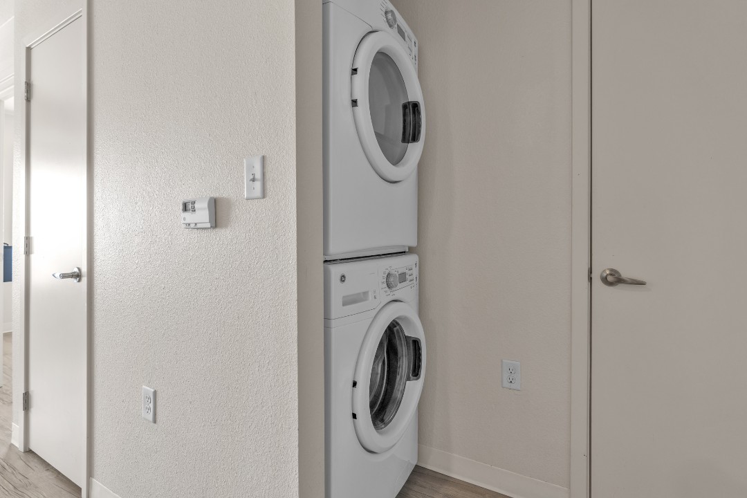 Simplicity At the Rim · Unit 1416 2/2