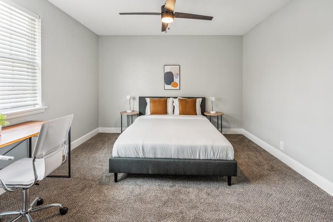 Brentwood Hills, D6 - · Unit 2/2