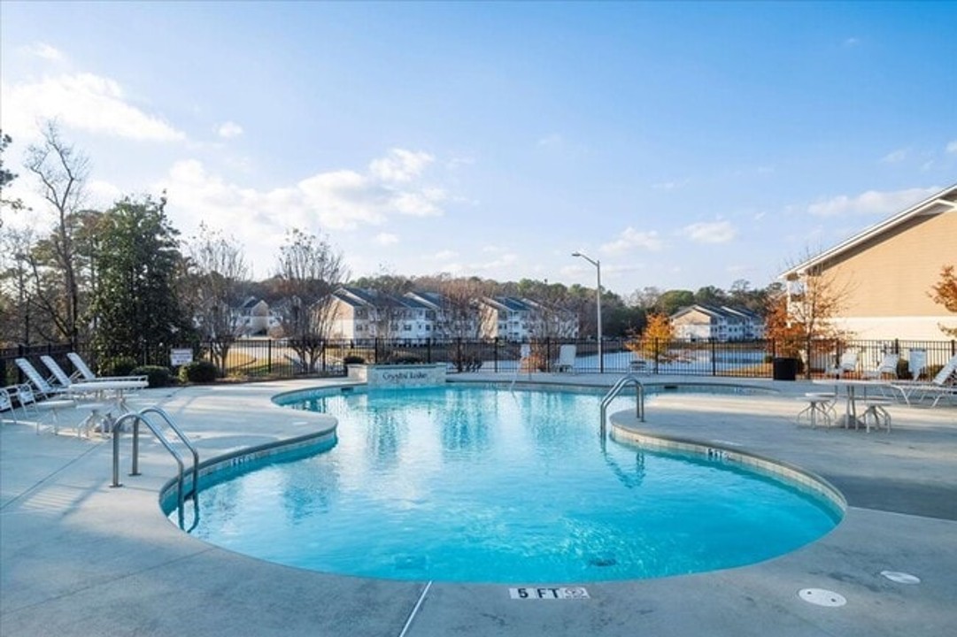 Meadowbrook 254-202 1bd/1bd