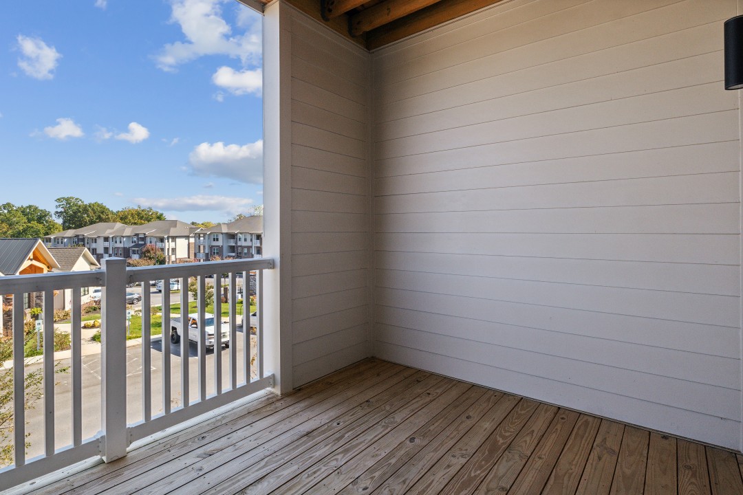 Overlook at Farragut 1214, 1BD/1BA