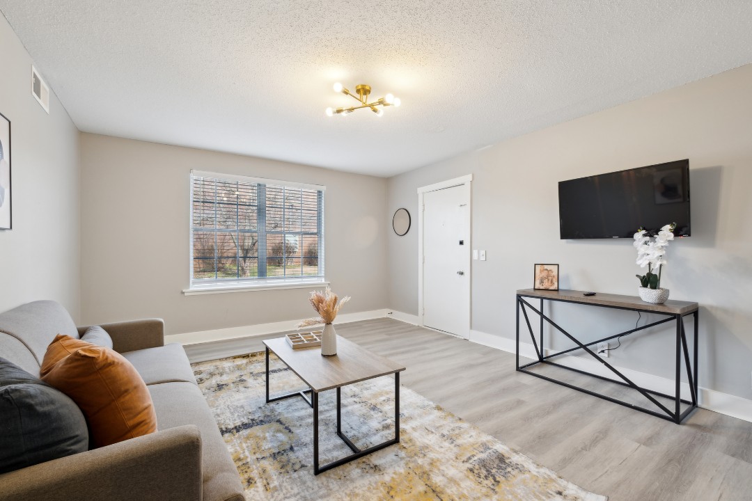 Brentwood Hills, C3 - · Unit 1/1
