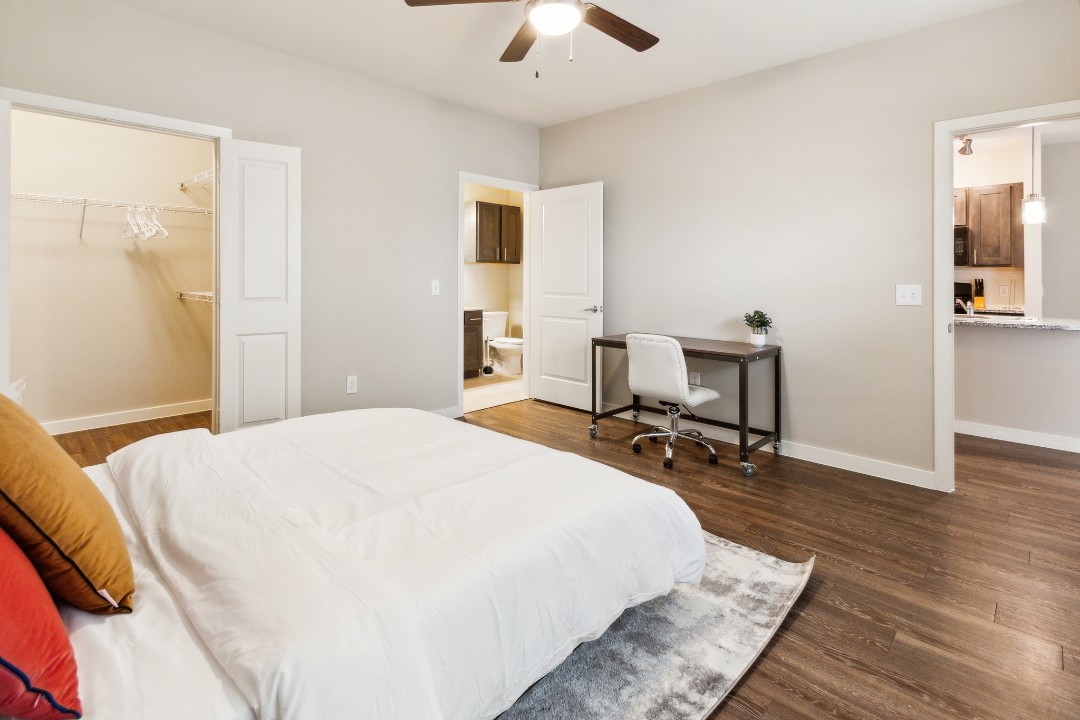 Smart Living Cypress Creek, 7206, · Unit 1/1