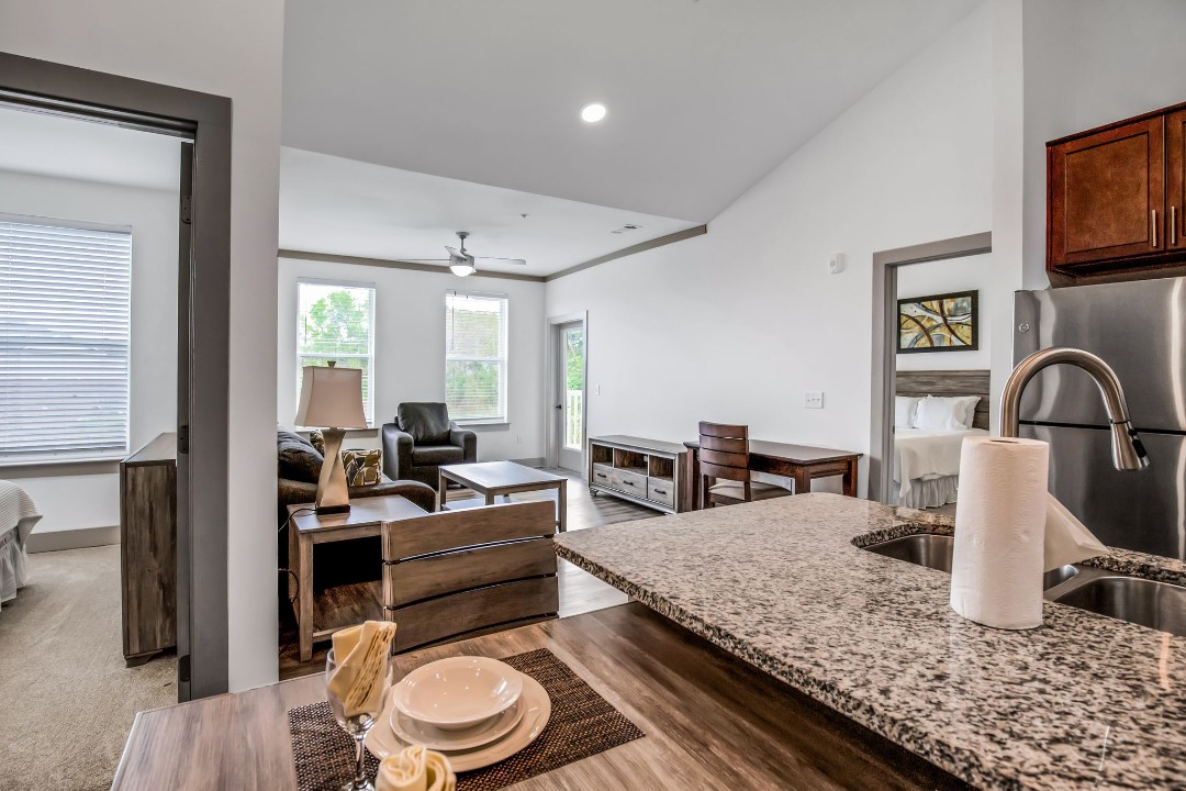 Overlook at Farragut 6301, · Unit 2/2