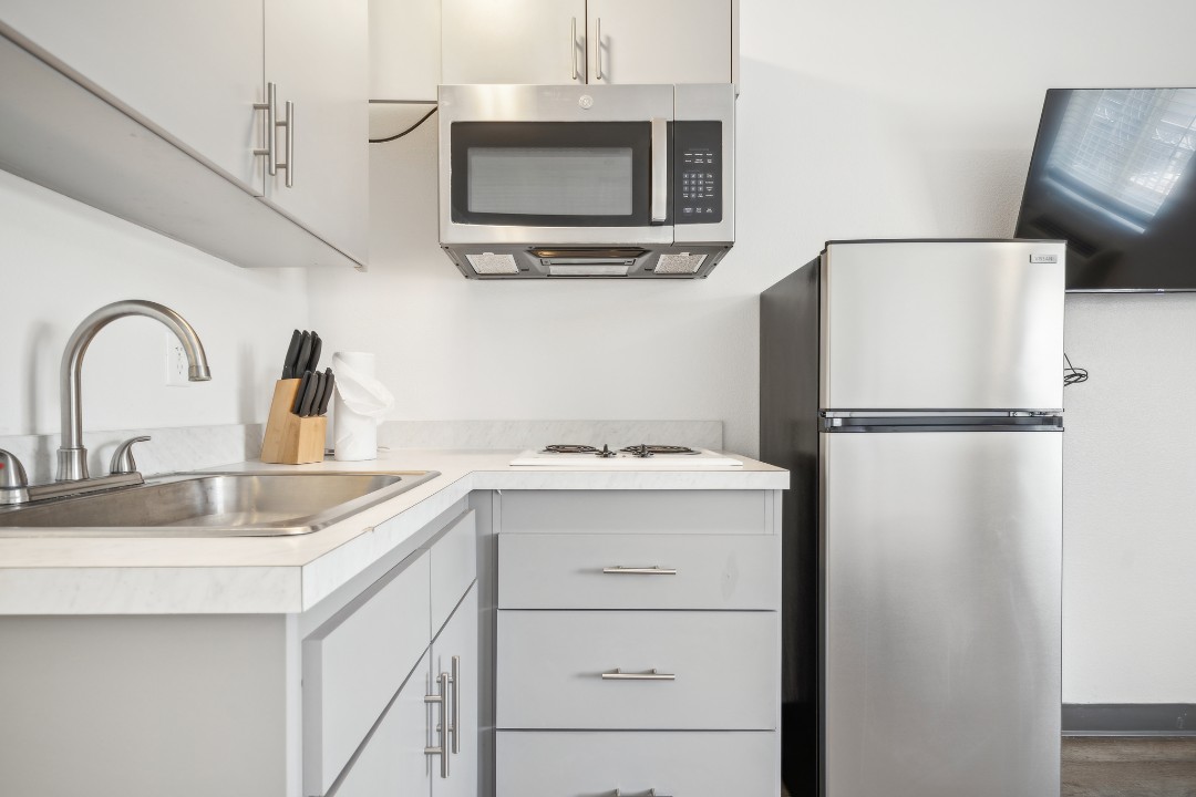 Spectra Paradise Studio · Unit 406