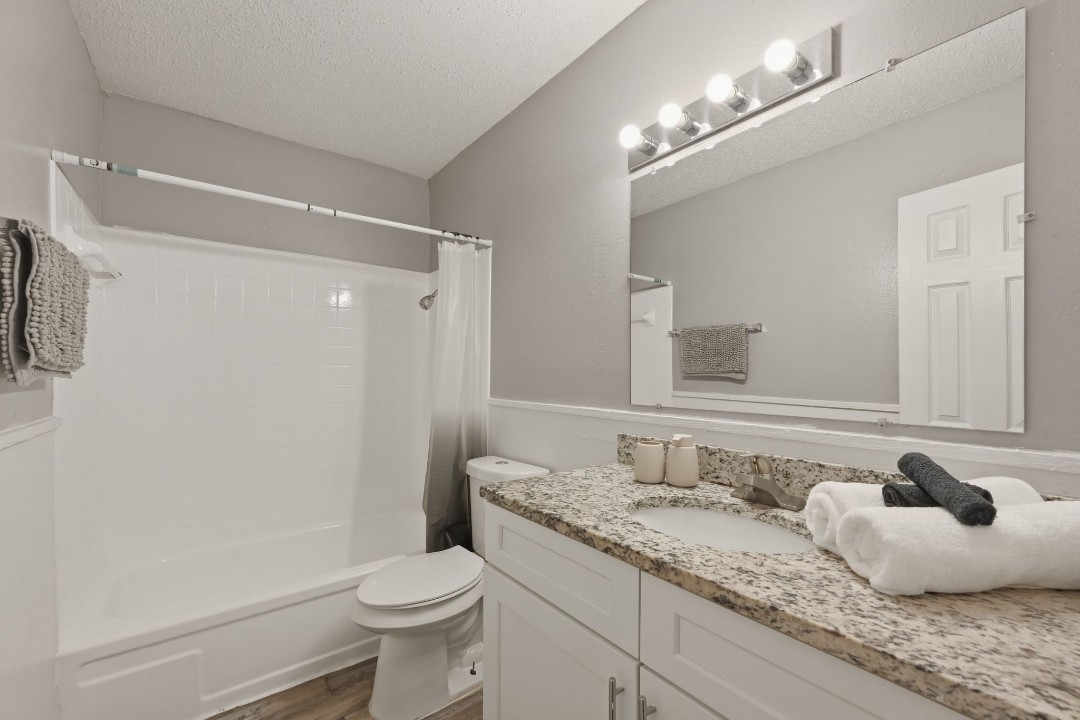 Pioneer Creek 604-01 · Unit 1/1