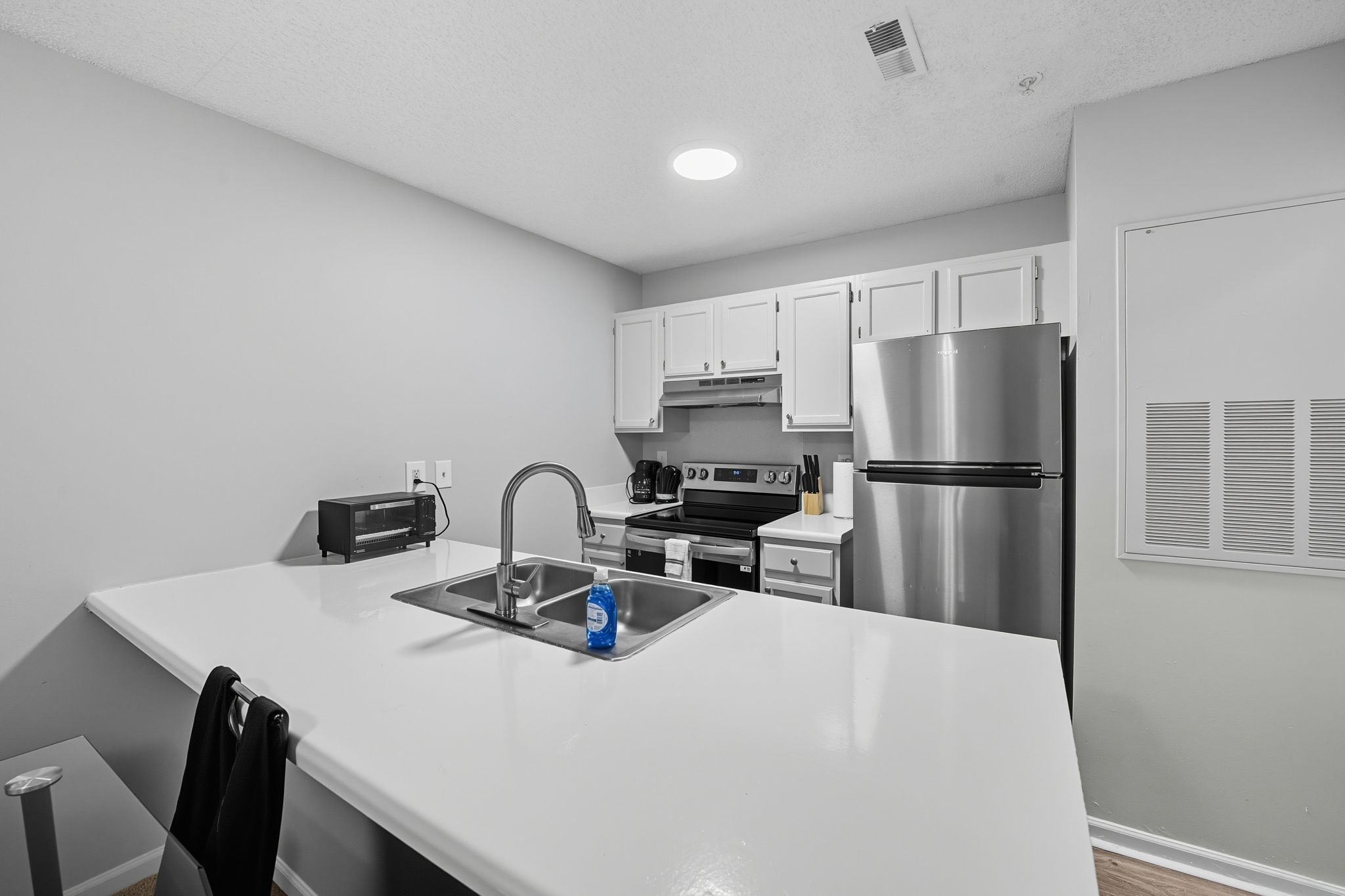 Meadowbrook 254-202 1bd/1bd