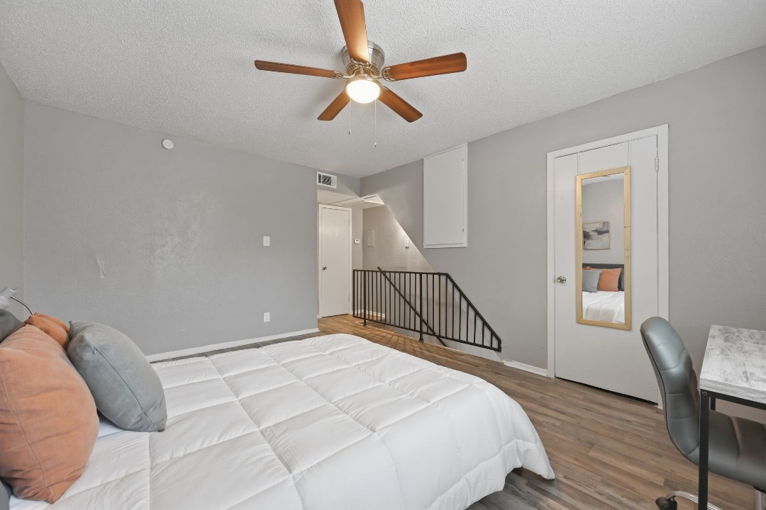 Pioneer Creek 604-01 · Unit 1/1