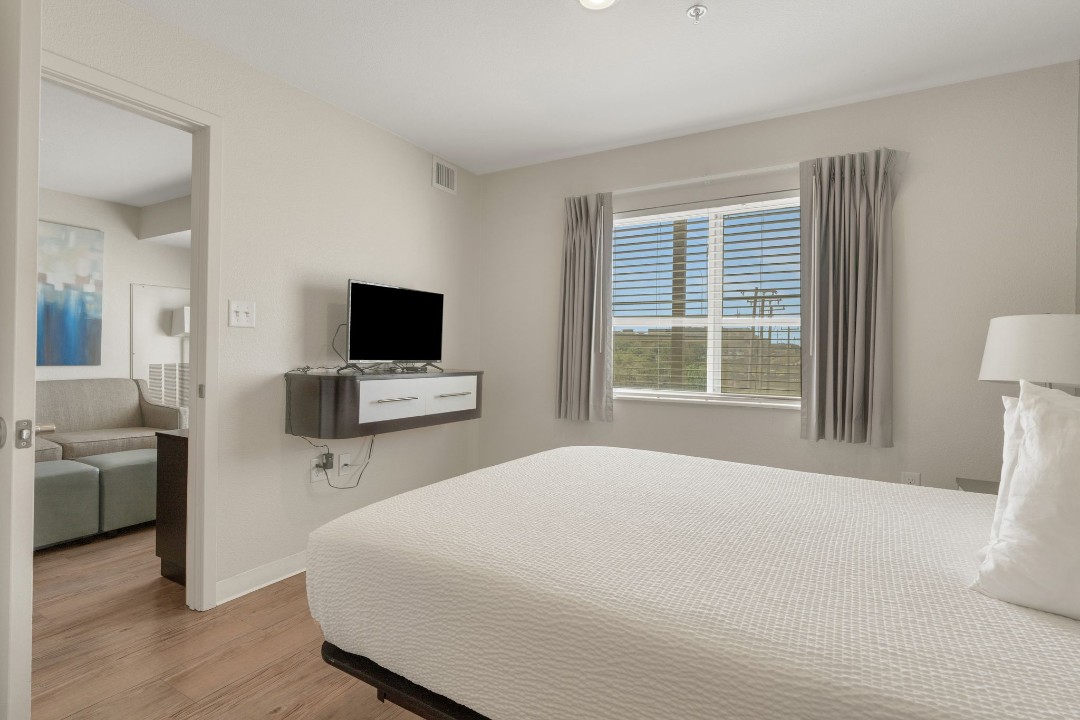 Simplicity At the Rim · Unit 1208  2/2