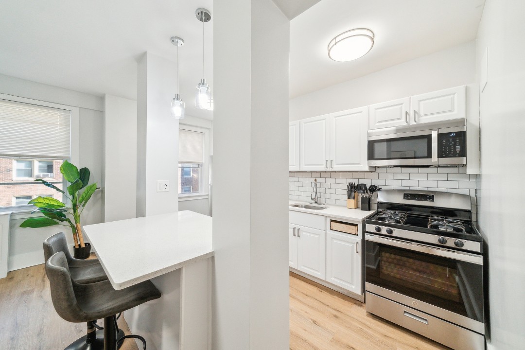 Fairfax Apartments · Unit 604 1/1