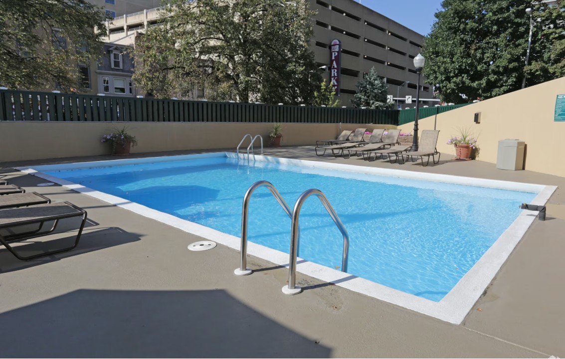 Pa Place 1114, 1br