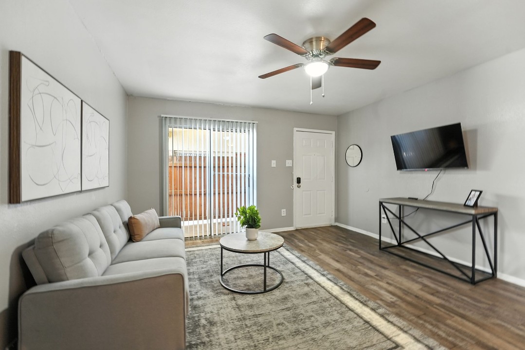 Eureka village · Unit 225 2/1