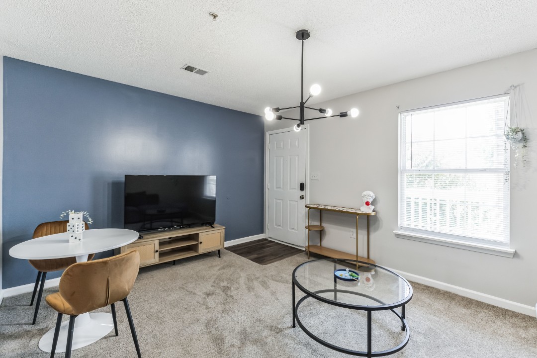 Carlson Bay, 3516-202, · Unit 1/1