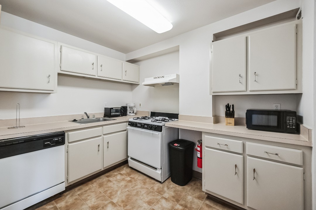 Pa Place 1301, 2br