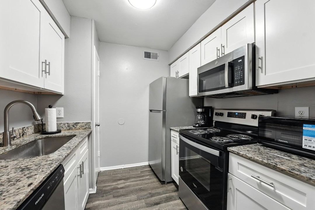Eureka village · Unit 253 2/1