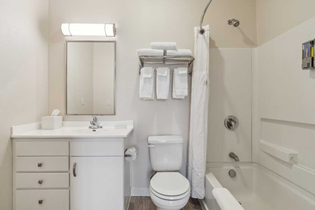 Simplicity At the Rim · Unit 1112  1112 (Copy)
