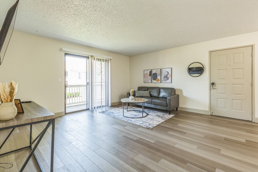 Rosehill Pointe · Unit 122 2/1