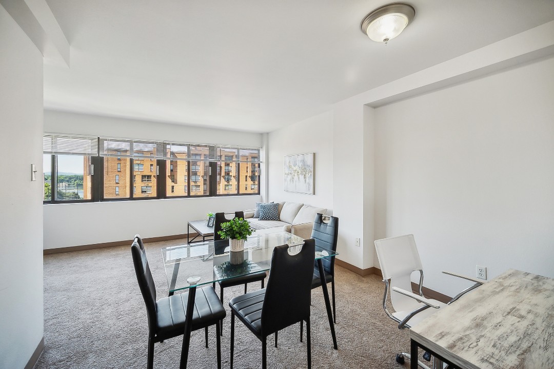 Pa Place 1002, 2br