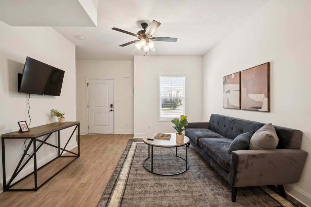 Arte Luxury townhomes D6 2/2.5