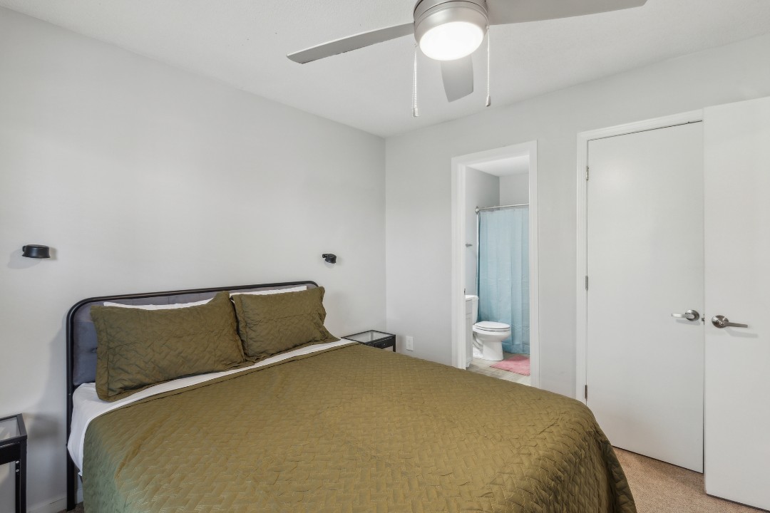 Carlson Bay, 969-304, · Unit 1/1