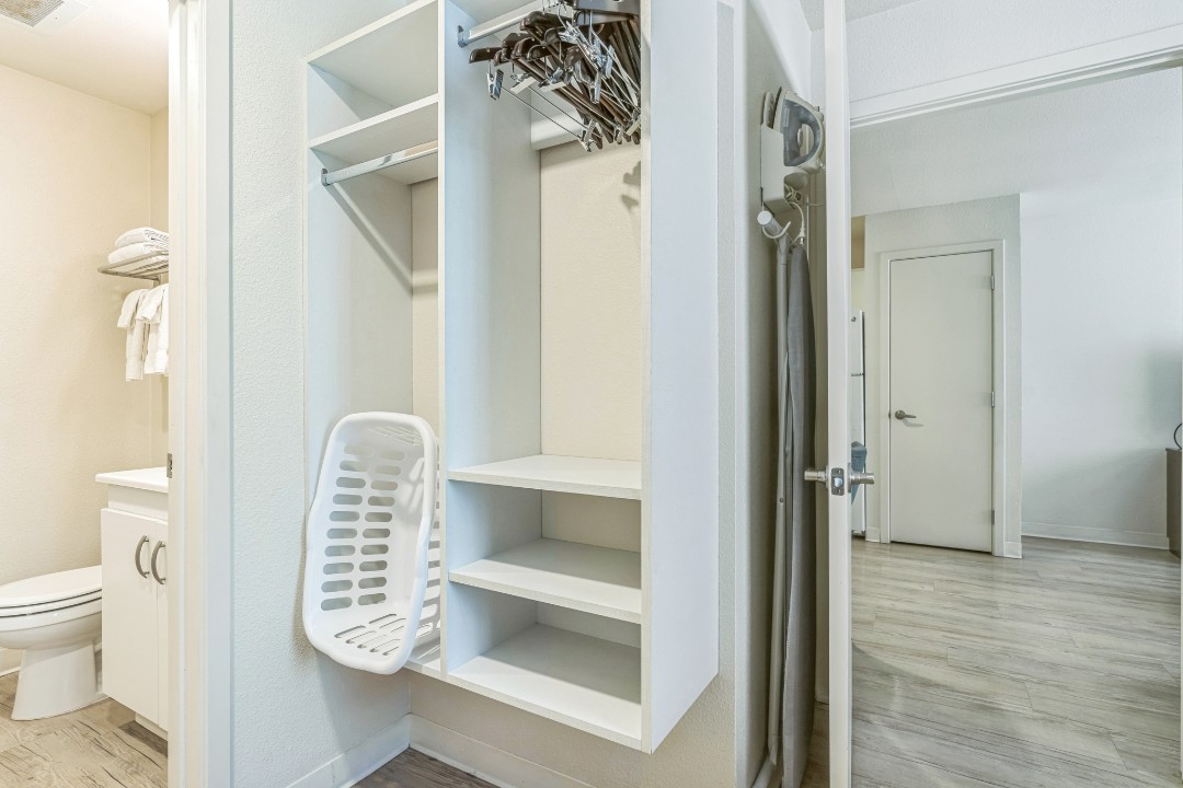 Simplicity At the Rim · Unit 1219  1/1