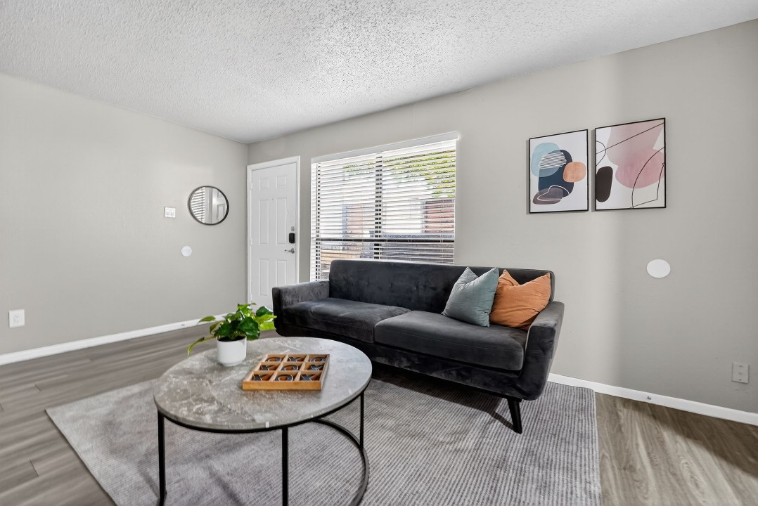 Paxton · Unit 1104 2/2