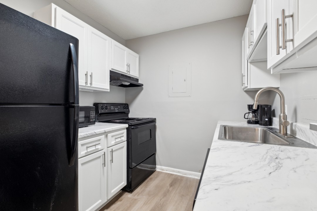 Brentwood C2 - · Unit 1/1