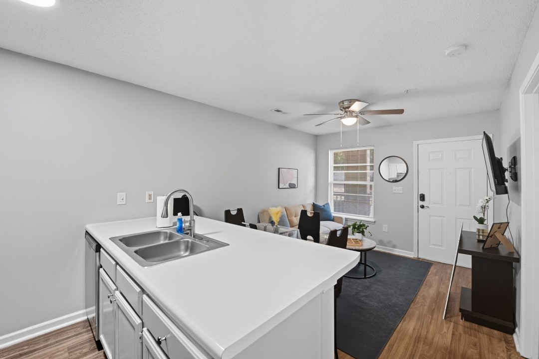 Meadowbrook 250 - 204 1bd/1bd